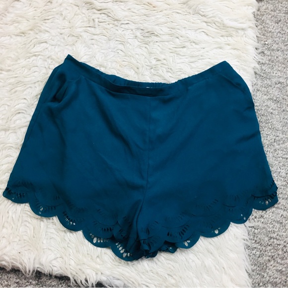 Lc Lauren Conrad Scalloped With Pockets Lazer Cut Shorts Teal Size XL - Picture 2 of 12